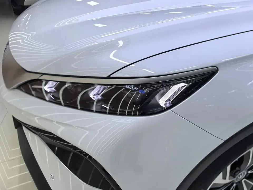BYD Song Pro DM Second Generation Intelligent Driving Edition DM-i 75KM Leading Edition 2025 — миниатюра 5