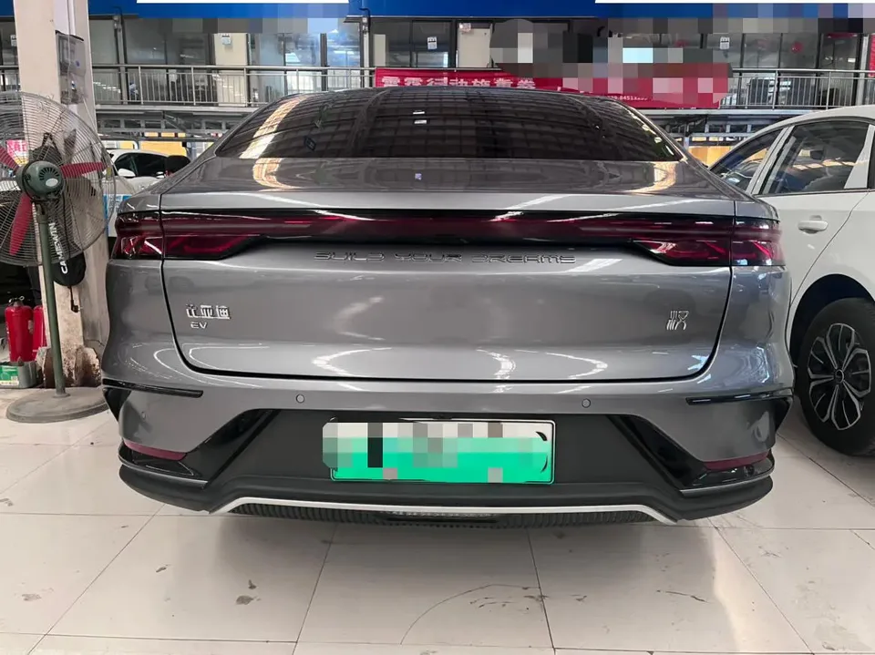 BYD Han EV Champion Edition 605KM Premium 2023 — миниатюра 2