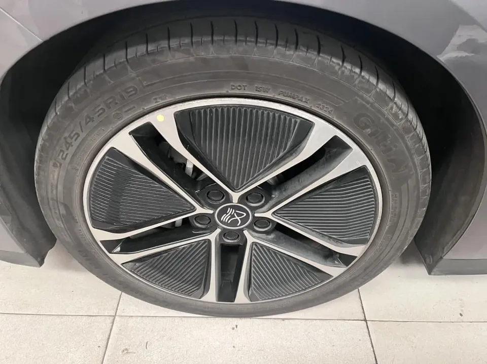 BYD Han EV Champion Edition 605KM Premium 2023 — миниатюра 5