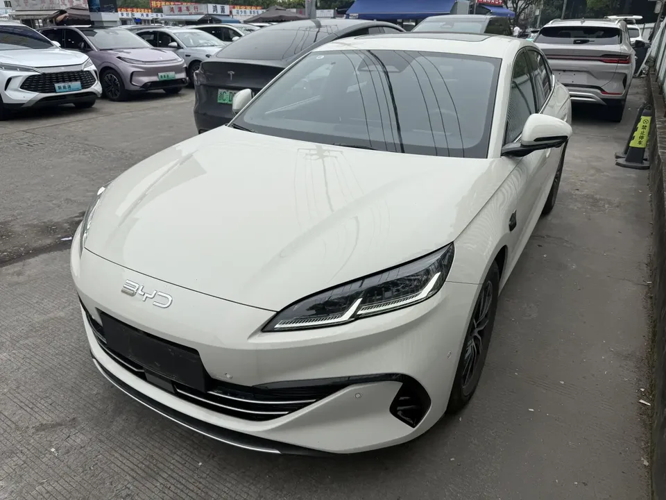 BYD Seal 06DM 2025
