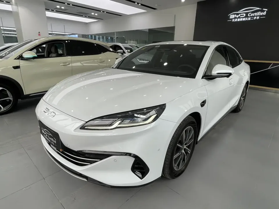 BYD Seal 06DM 2025