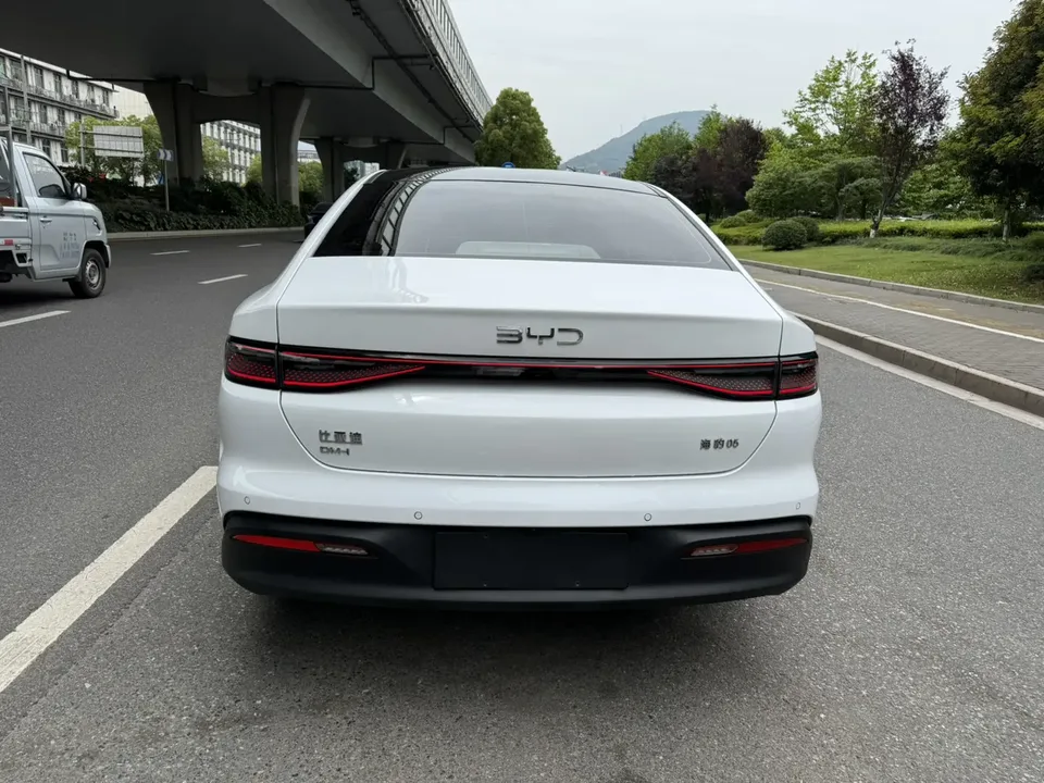 BYD Seal 05DM Seal 05DM 2025 DM-i 55KM Deluxe Smart Driving Edition 2025 — thumbnail 2