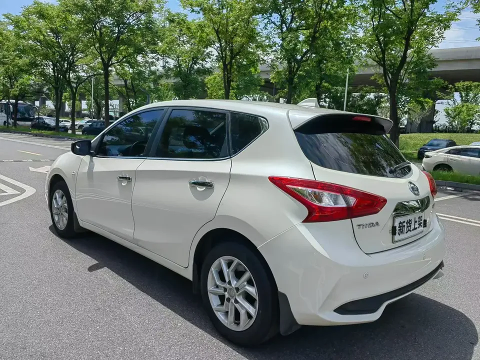 Nissan Tiida Tiida 2024 Tiida 2024 1.6L CVT cool version 2024 — thumbnail 4