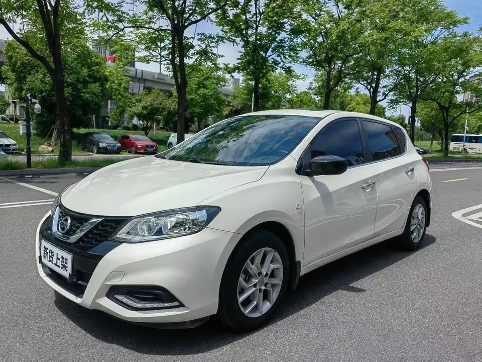 Nissan Tiida Tiida 2024 Tiida 2024 1.6L CVT cool version 2024 — photo 1, buy with delivery to Moscow