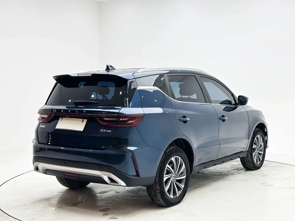 Geely Vision X6 Vision X6 2021 PRO 1.4T Automatic Premium Edition 2022 — thumbnail 2