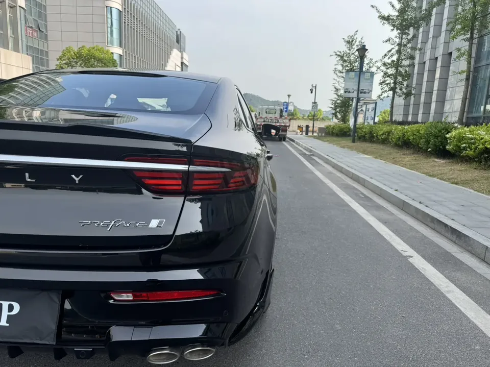 Geely Preface Xing Rui 2025 1.5T Dongfangyao Kunlun Edition 2026 — thumbnail 3