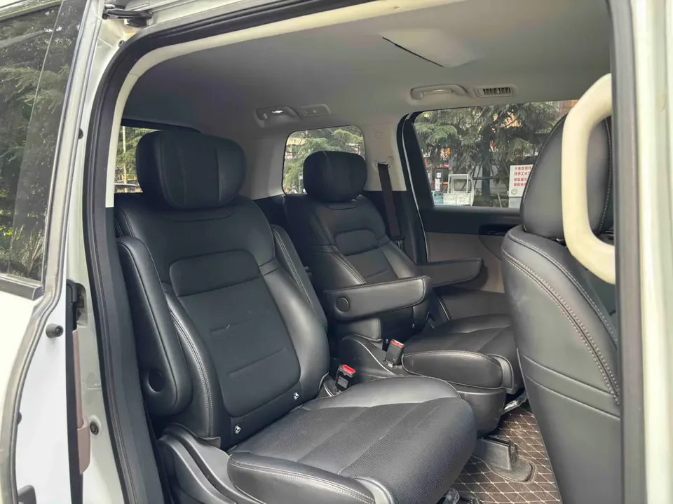 GAC Trumpchi E8 PHEV Trumpchi E8 PHEV 2024 2.0ATK 150km PRO version 2024 — миниатюра 4
