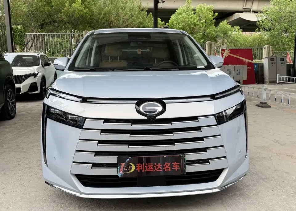 GAC Trumpchi E8 PHEV 2024
