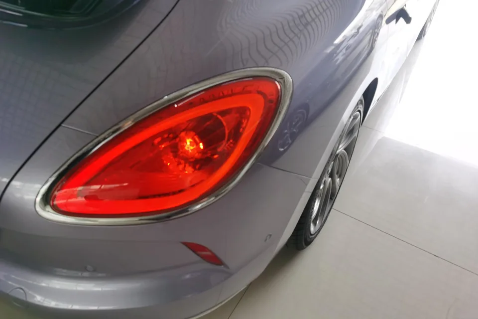 ORA Euler lightning cat 555km Premium Edition 2022 — миниатюра 5