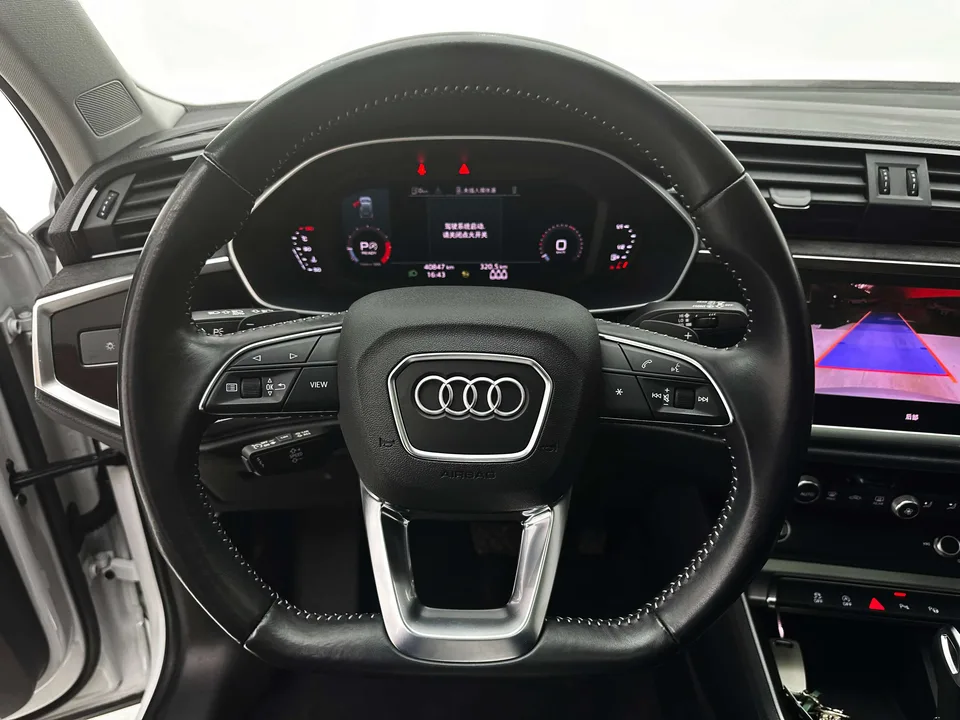 Audi Q3 Audi Q3 2022 35 TFSI Fashionable and Dynamic 2022 — миниатюра 4