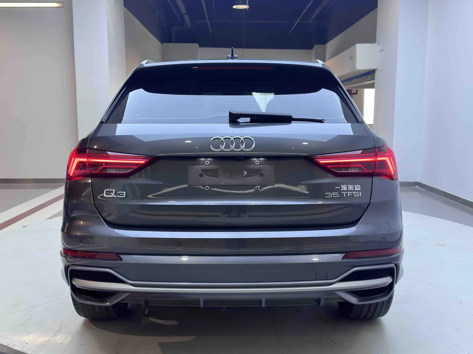 Audi Q3 Audi Q3 2023 35 TFSI Fashionable and Dynamic 2023 — миниатюра 2