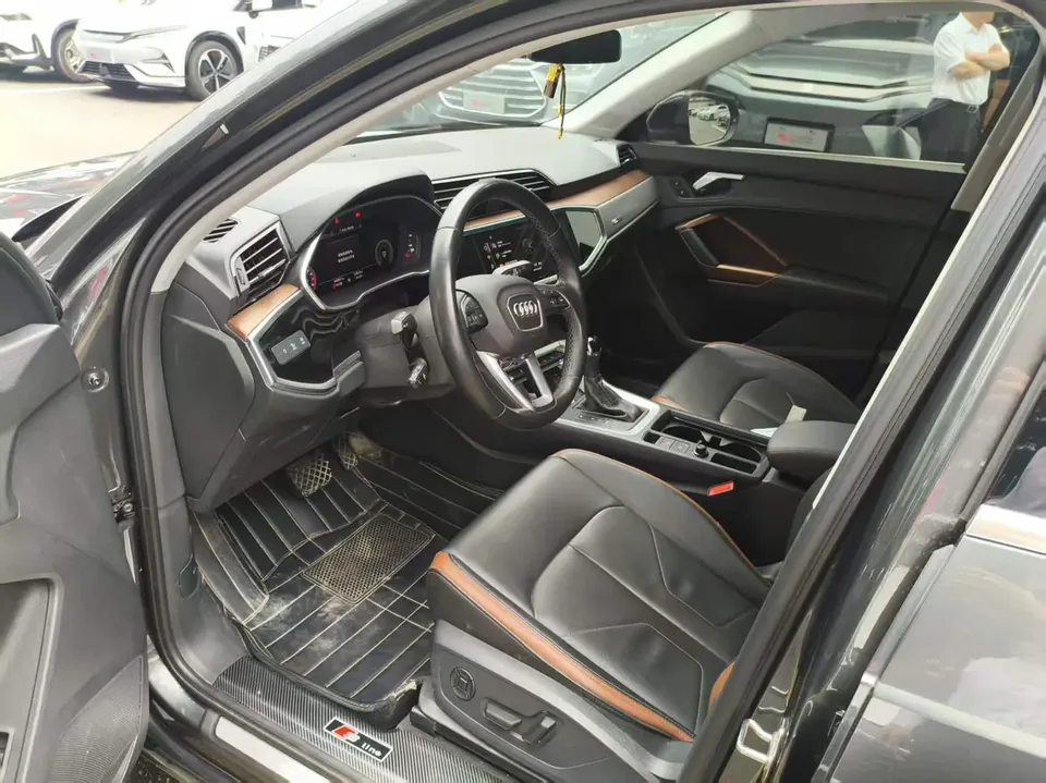 Audi Q3 Audi Q3 2023 35 TFSI Fashionable and Elegant 2023 — миниатюра 5