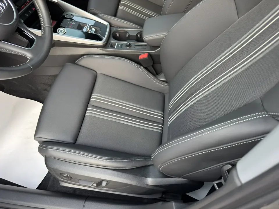 Audi A3 Sportback 35 TFSI stylish and sporty 2022 — миниатюра 4