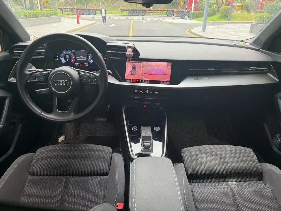 Audi A3 Sportback 35 TFSI Aggressive Sports Edition 2022 — миниатюра 5