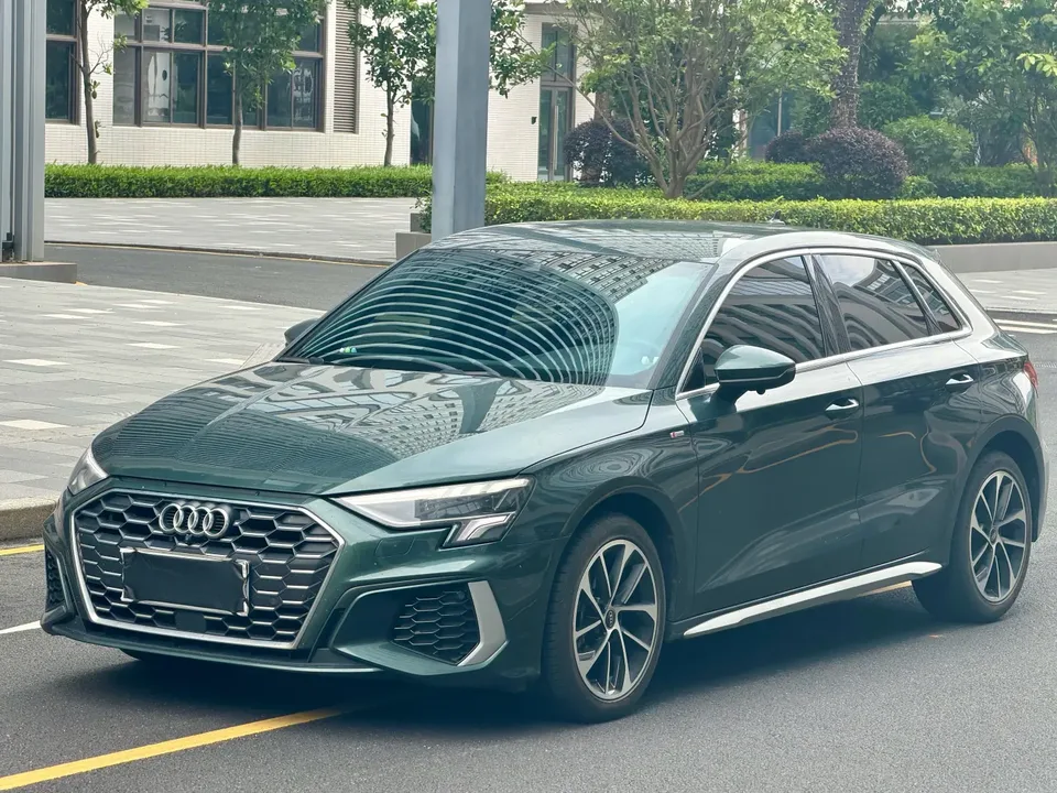 Audi A3 Sportback 35 TFSI Aggressive Sports Edition 2022 — фото 1, купить с доставкой в Москву