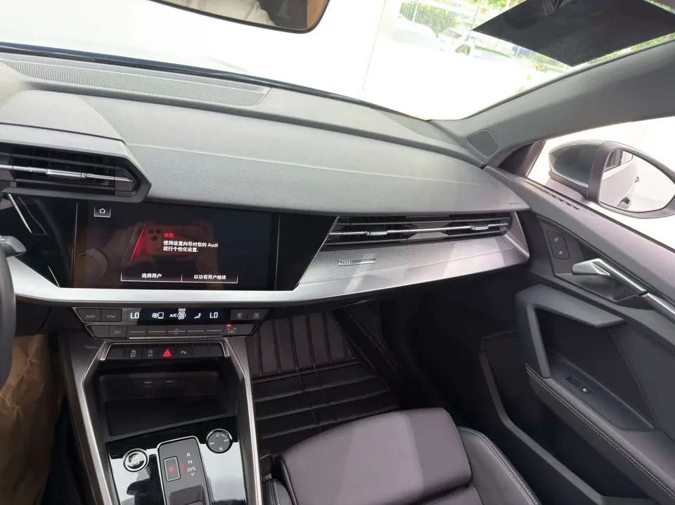 Audi A3 A3 2023 Sportback 35 TFSI stylish and sporty 2023 — thumbnail 3