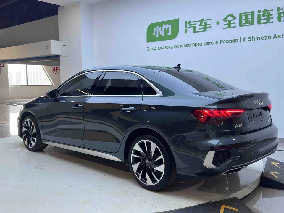 Audi A3 A3L Limousine 35 TFSI Fashion Sports 2023 — миниатюра 2