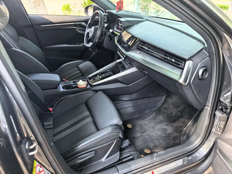 Audi A3 facelift Sportback 35 TFSI stylish and sporty 2023 — миниатюра 5