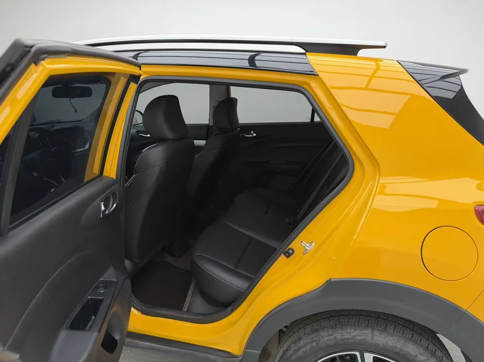Kia KX1 1.4L CVT fun sunroof model 2023 — миниатюра 4