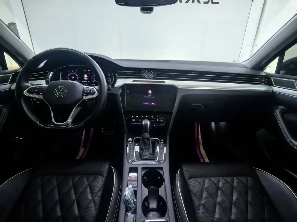 Volkswagen Magotan PHEV Magotan GTE 2022 luxury model 2023 — миниатюра 5