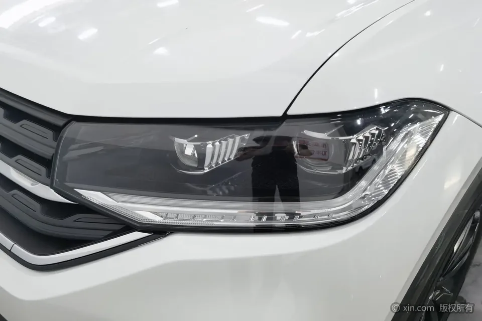 Volkswagen Explore the shadows 2023