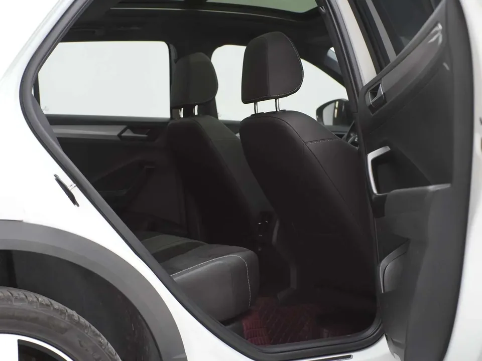 Volkswagen T-Roc Tanyue 280TSI DSG 2WD R-Line Pro PLUS 2022 — миниатюра 5
