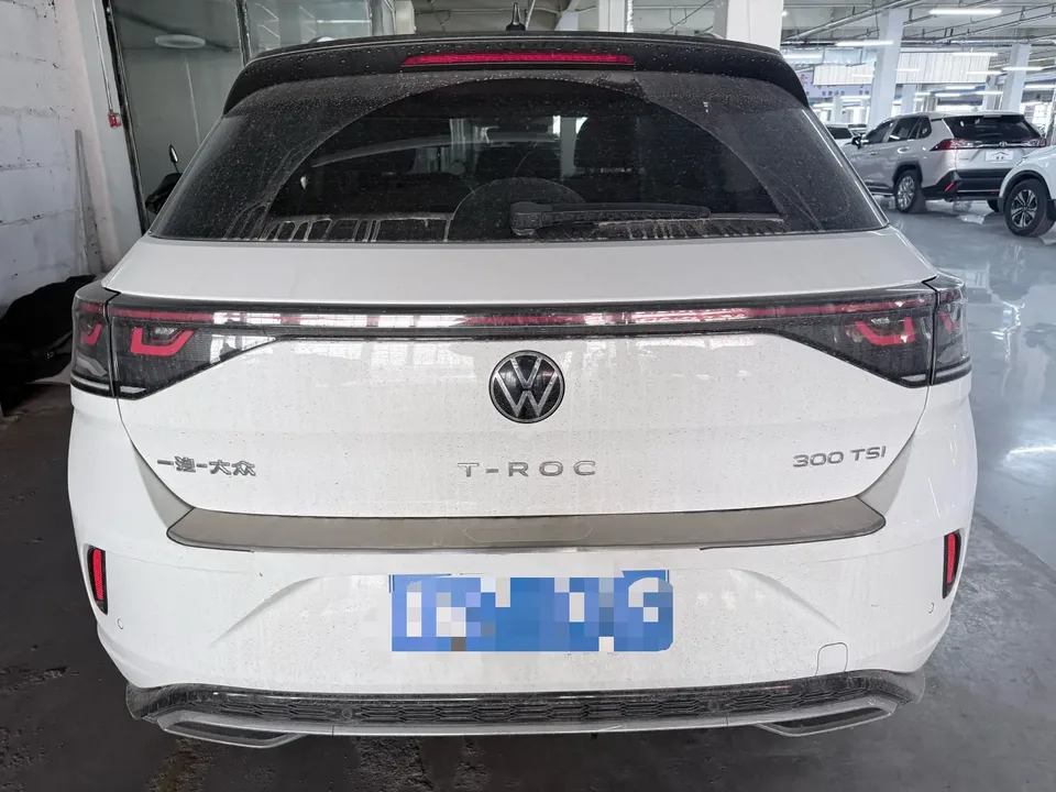 Volkswagen T-Roc 280TSI DSG Time Edition 2023 — миниатюра 2