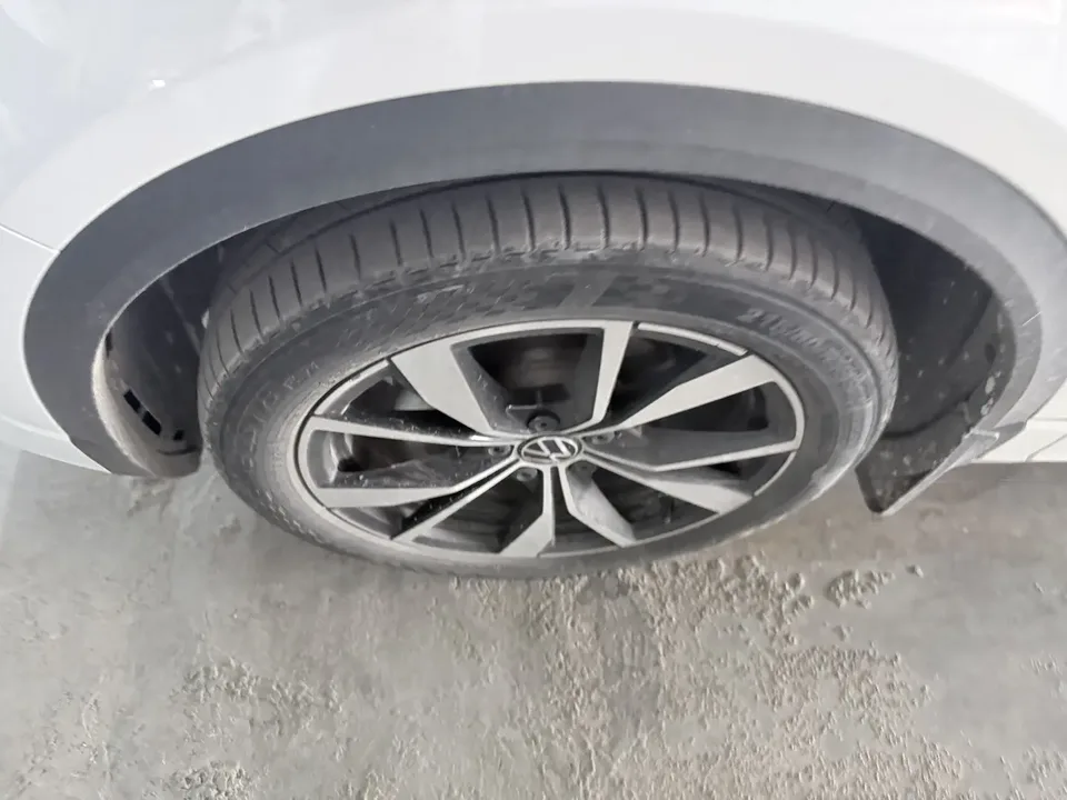 Volkswagen T-Roc 280TSI DSG Time Edition 2023 — миниатюра 3