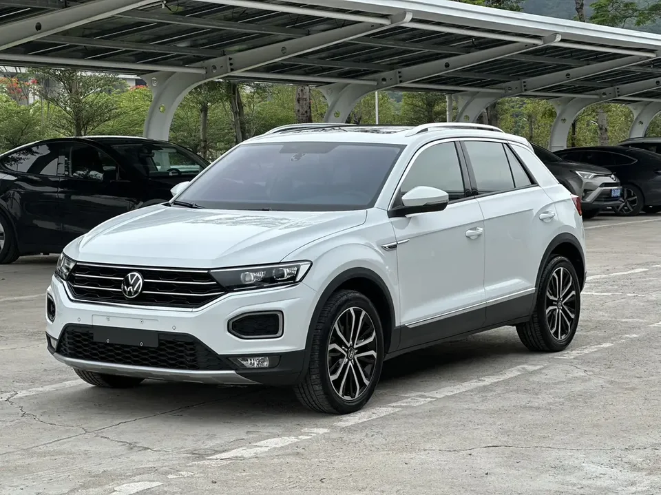 Volkswagen T-Roc Tange 280TSI DSG two-wheel drive comfort PLUS 2023 — фото 1, купить с доставкой в Москву