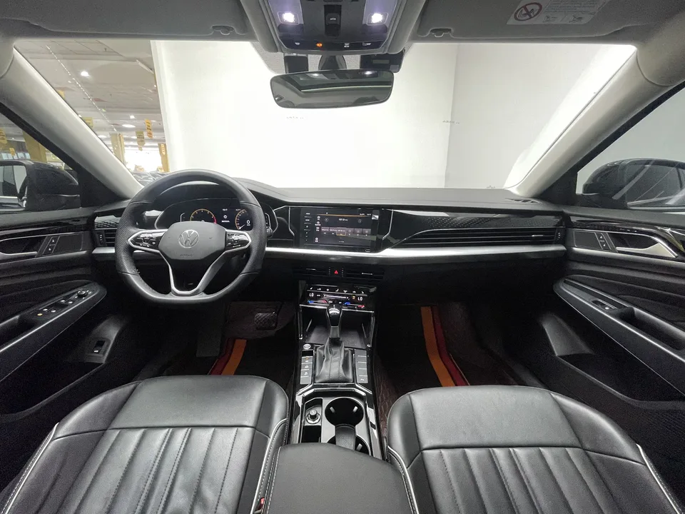 Volkswagen Passat facelift 330TSI Star Elite Edition 2023 — миниатюра 4