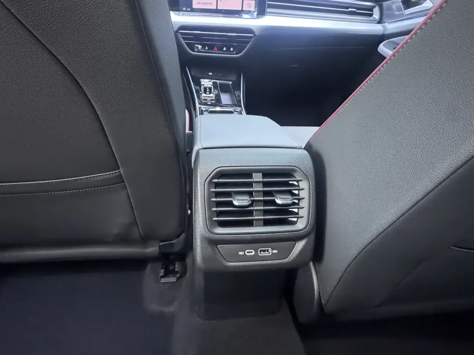 Volkswagen Lamando Lingdu 2023 Lingdu L 280TSI DSG Cool Edition 2023 — thumbnail 3