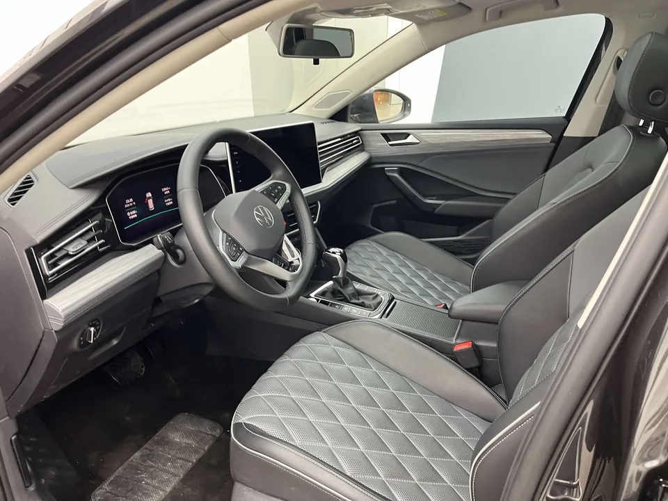 Volkswagen Sagitar 2023 Sagitar 300TSI DSG Beyond Edition 2023 — миниатюра 3