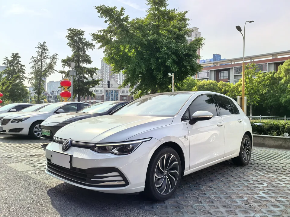 Volkswagen Golf golf 2024 280TSI DSG Pro Enjoy Edition 2024 — photo 1, buy with delivery to Moscow