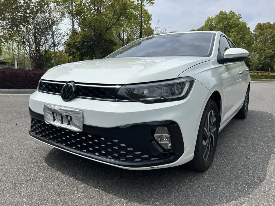 Volkswagen Lavida Lavida 2023 New 1.5L Automatic New Elegant Edition 2024 — photo 1, buy with delivery to Moscow