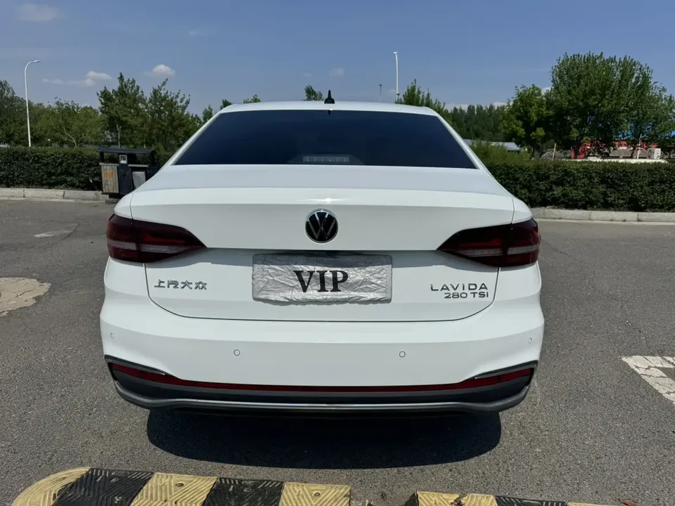 Volkswagen Lavida Lavida 2023 Lavida 2023 280TSI DSG Full Edition 2022 — thumbnail 2