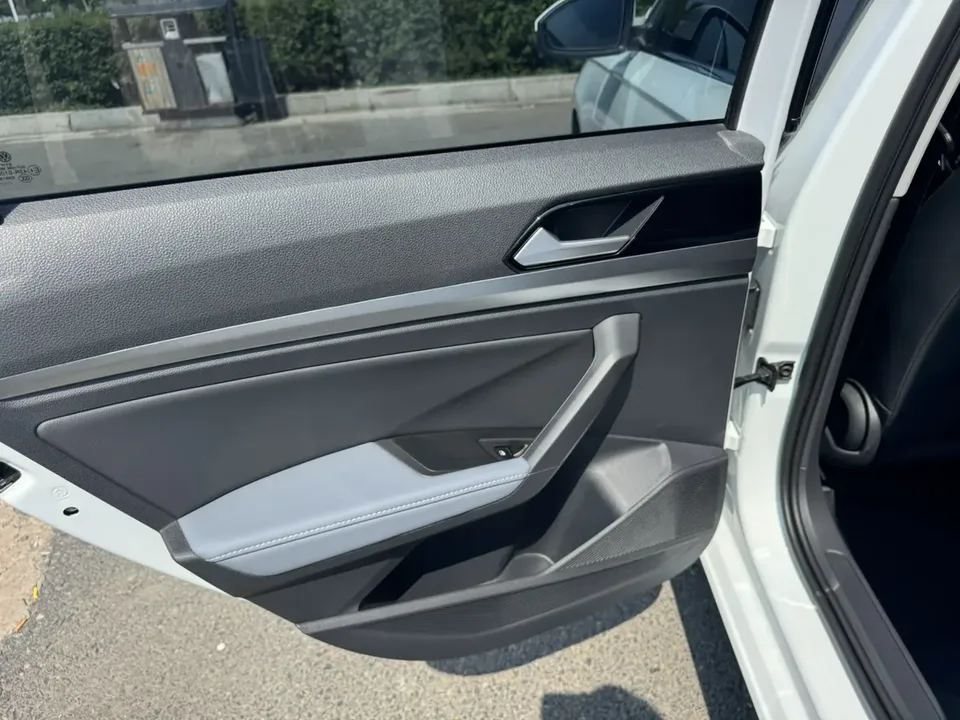 Volkswagen Lavida Lavida 2023 Lavida 2023 280TSI DSG Full Edition 2022 — thumbnail 3