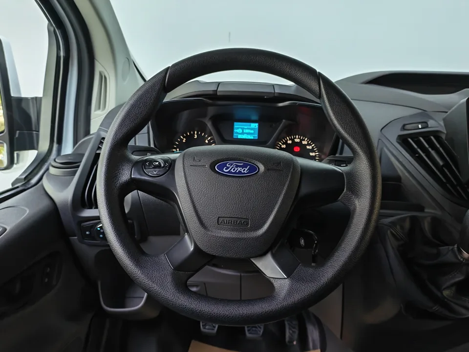 Ford Transit 2.0T diesel multi-functional commercial vehicle, central axle, low roof, double-opening tailgate, National VI 2022 — миниатюра 3