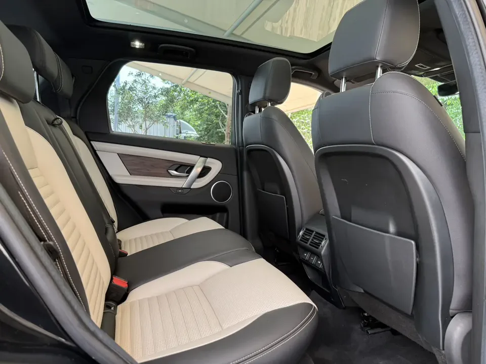 Land Rover Discover Sports Discover Sports 2022 Modified 249PS R-Dynamic SE Performance Technology Edition 5 Seaters 2023 — thumbnail 4