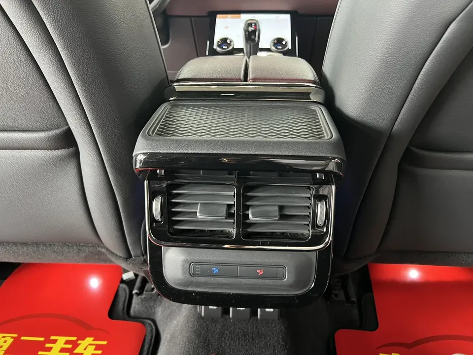 Land Rover Range Rover Evoque Evoque L 249PS R-Dynamic Deluxe Edition 2023 — миниатюра 3
