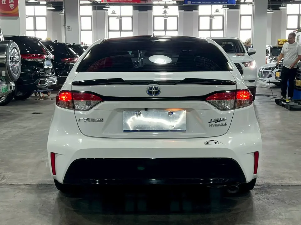 Toyota Levin Lei Ling 2024 Levin Hybrid 1.8L Knight Edition 2024 — thumbnail 2
