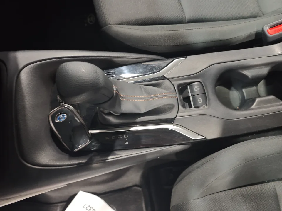 Toyota Levin Lei Ling 2024 Levin Hybrid 1.8L Knight Edition 2024 — thumbnail 4