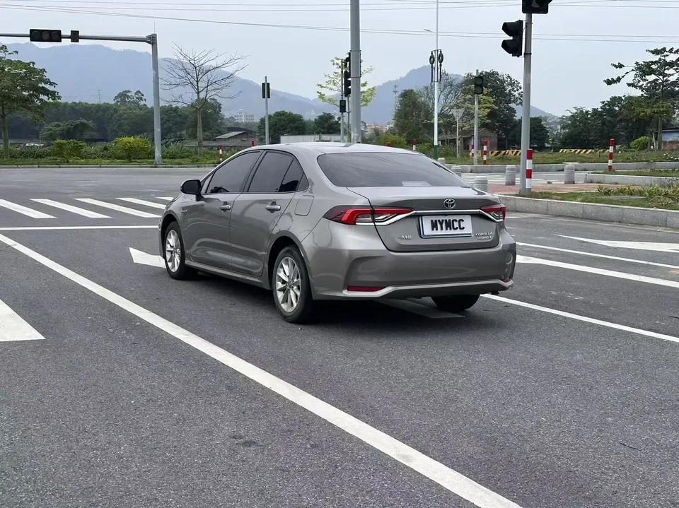 Toyota Corolla Corolla 2022 Corolla Hybrid 1.8L E-CVT Pioneer Edition 2022 — thumbnail 4