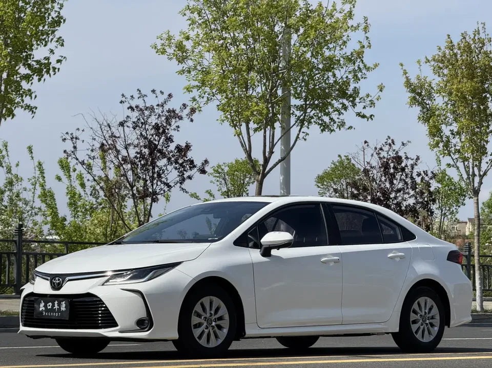 Toyota Corolla Corolla 2021 1.5L CVT Elite Edition 2023 — photo 1, buy with delivery to Moscow