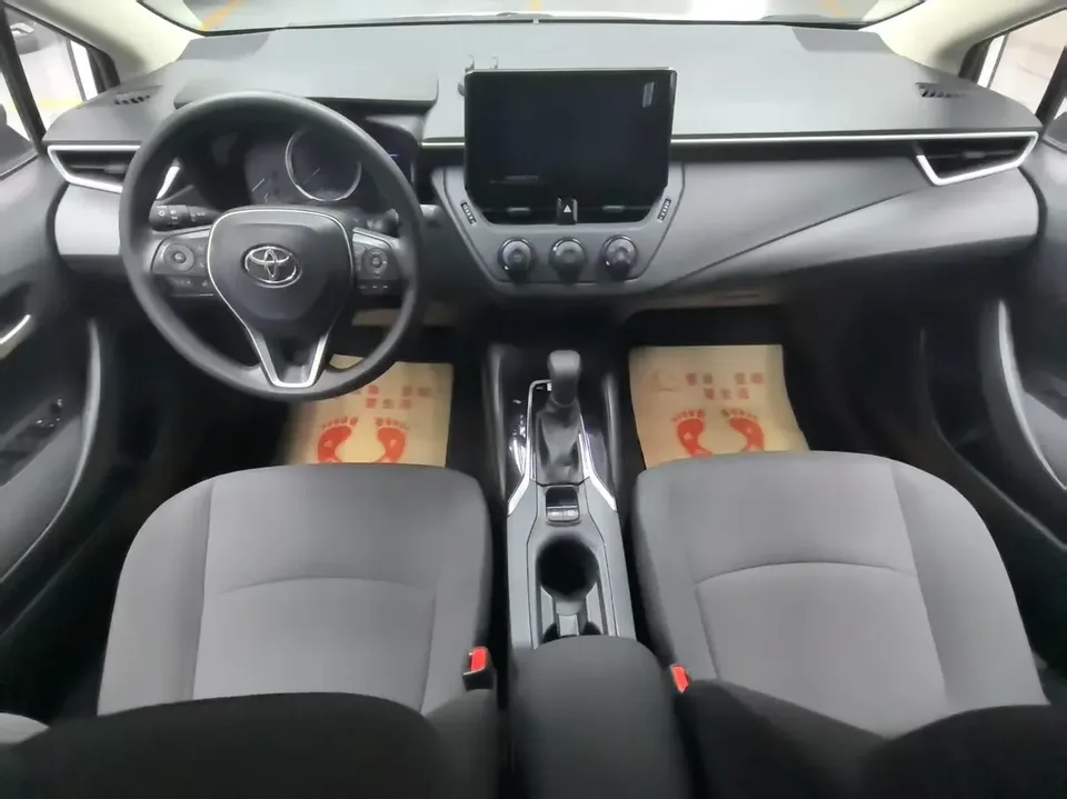 Toyota Corolla 1.5L Manual Pioneer Edition 2023 — миниатюра 4