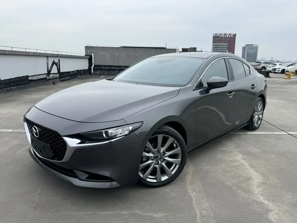 Mazda Axela Mazda3 2021 2.0L Automatic Quality Edition 2022 — photo 1, buy with delivery to Moscow