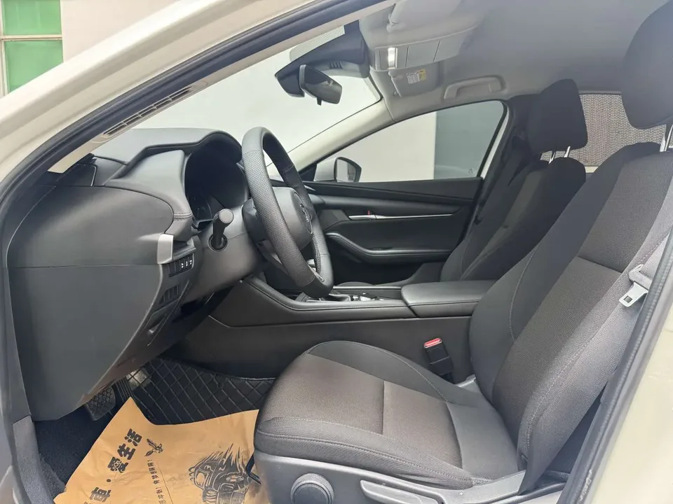 Mazda Axela Mazda3 Angkesela 2023 2.0L Automatic Quality Edition 2024 — thumbnail 5