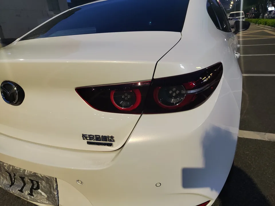 Mazda Axela 2.0L Automatic Premium Edition 2025 — миниатюра 3