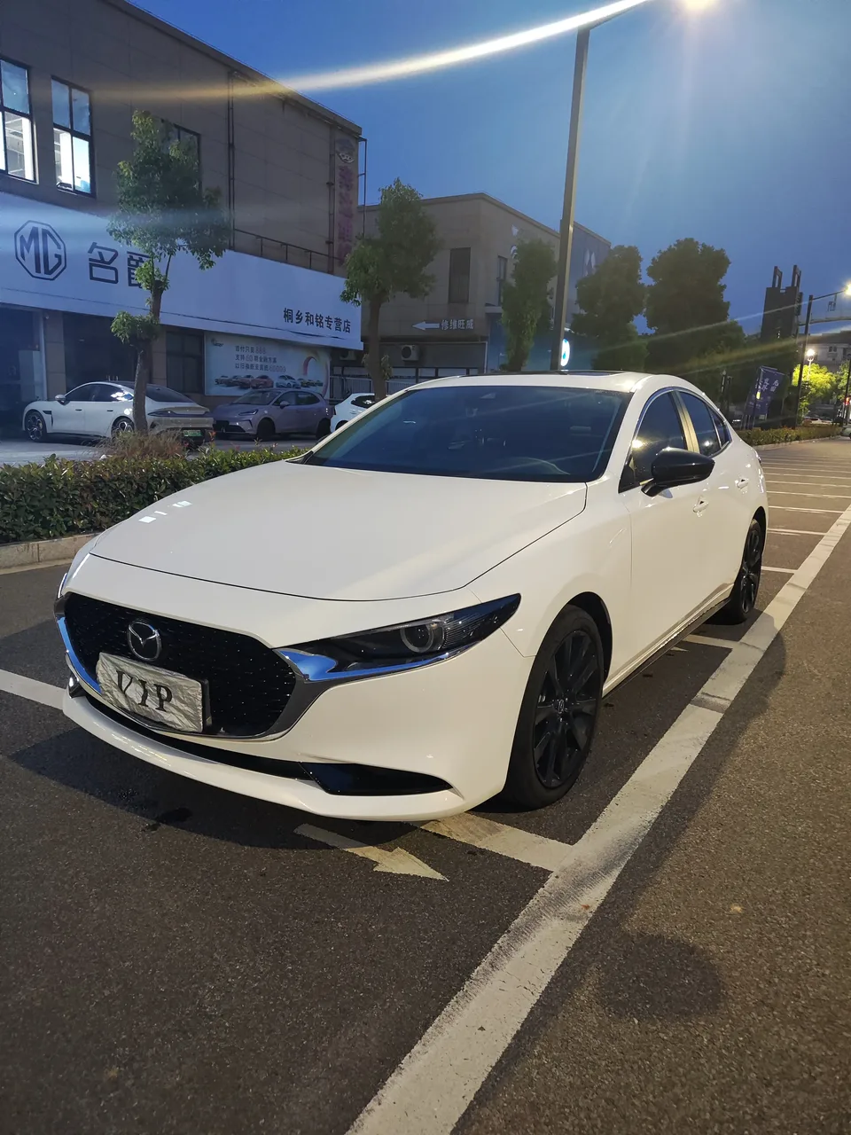Mazda Axela 2.0L Automatic Premium Edition 2025 — фото 1, купить с доставкой в Москву