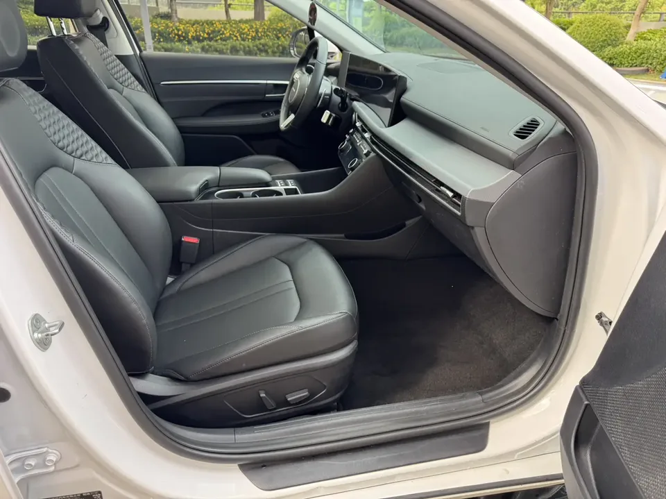 Hyundai Sonata 1.5T Pro 2024 — миниатюра 4