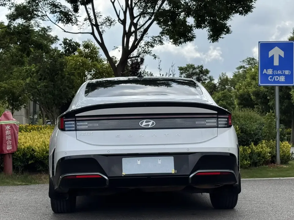 Hyundai Sonata 1.5T Pro 2024 — миниатюра 5